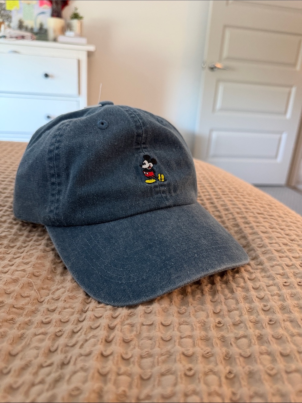Disneyland Navy Baseball Cap with Embroidered Mickey Cartoon
